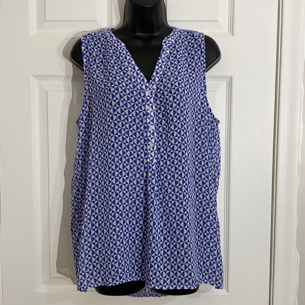 Gap Blue and White Semi Sheer Sleeveless 1/2 Button Top Sz L